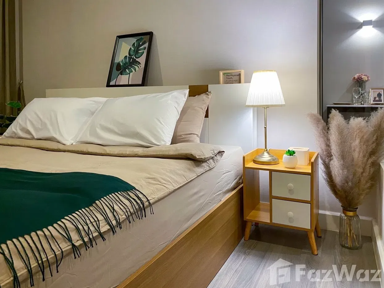 picture An Exclusive Investment: Splendid 43 SqM Condo in Prestigious Bangkok Area - 3/8