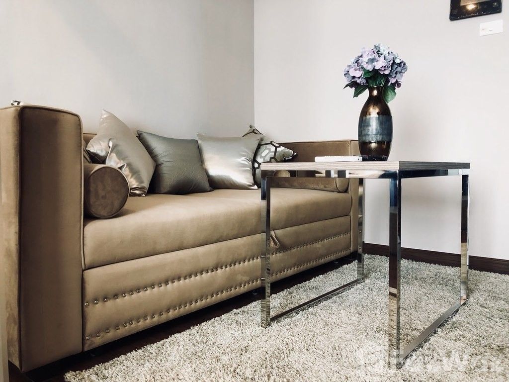 picture Mordern Studio Unit with Fantastic Views of the City - 4/14