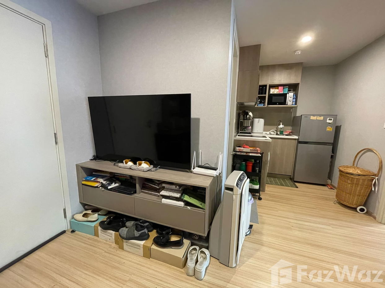 picture Fully Furnished 1 Bedroom with Pool View at Elio Del Moss - 3/10