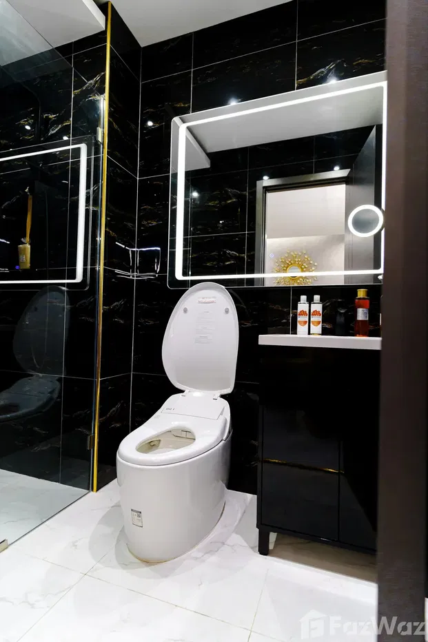 picture New luxury lifestyle building with jomtien sea bay view - 7/11