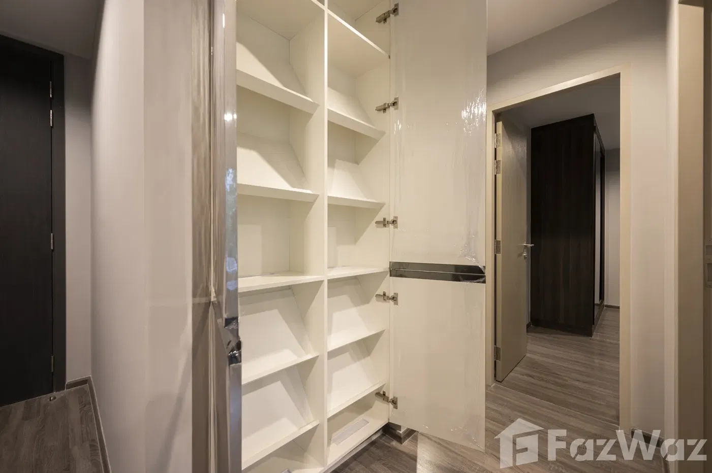 picture 2 Bedroom Condo for sale at Ideo Mobi Sukhumvit 40 - 10/17