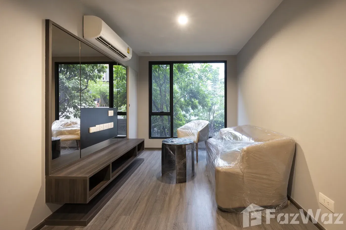 picture 2 Bedroom Condo for sale at Ideo Mobi Sukhumvit 40 - 1/17