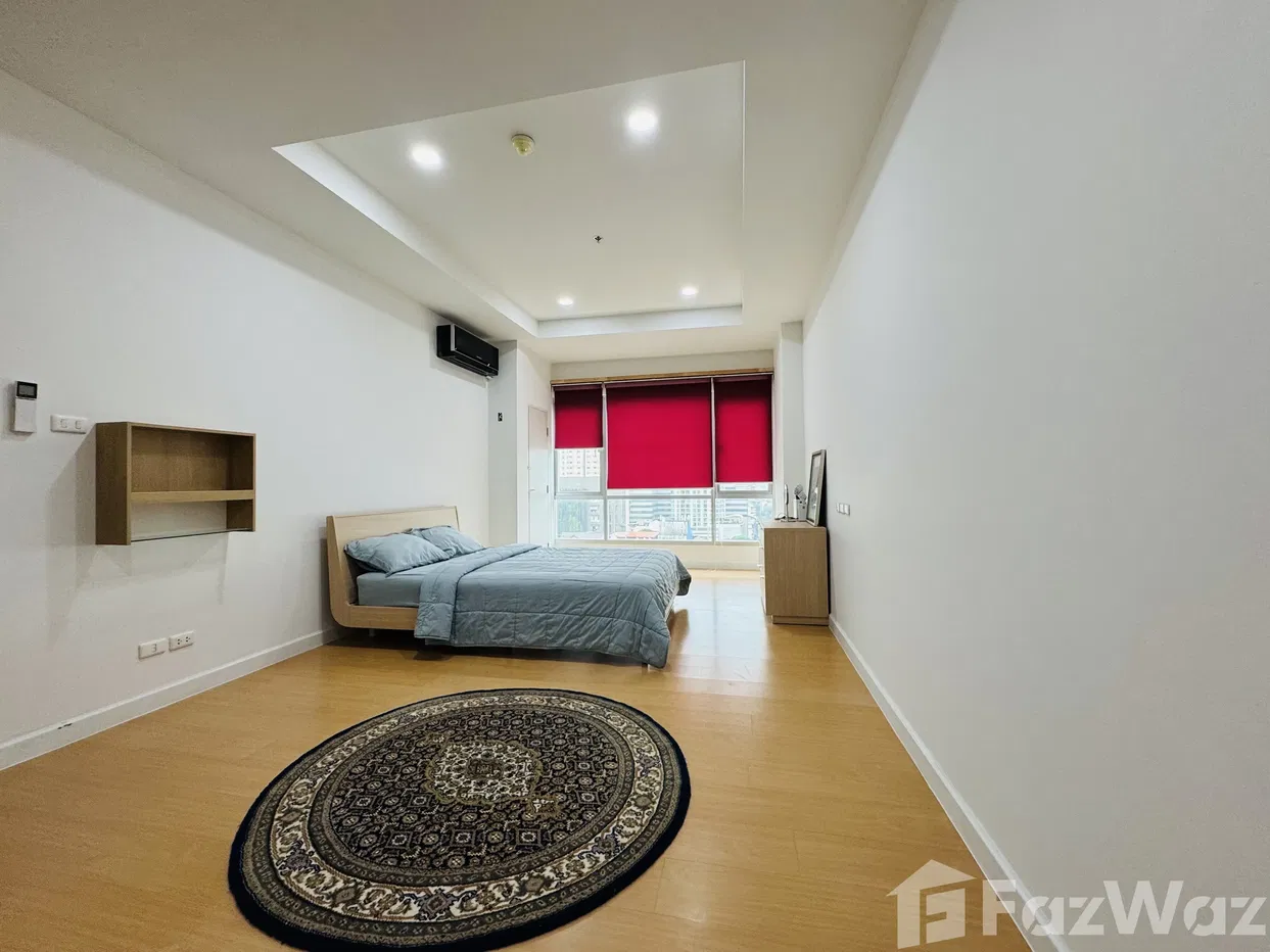 picture 1 Bedroom Condo for sale at The Trendy Condominium - 2/5