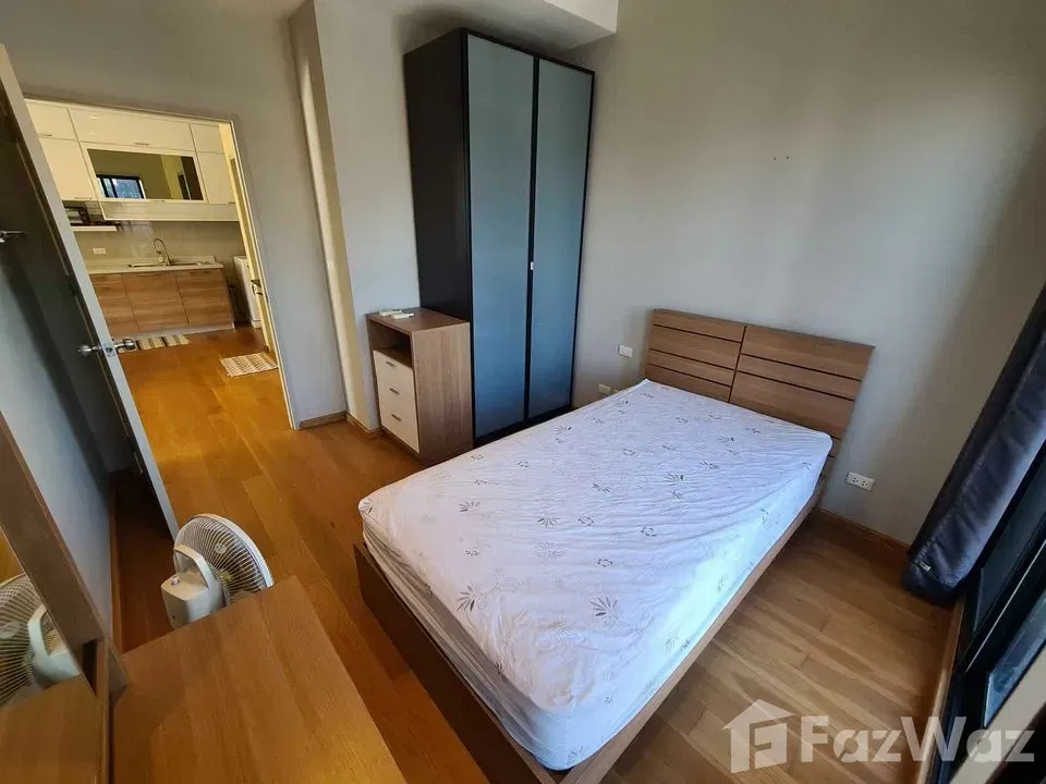 picture 2 Bedrroom, Corner Unit at Noble Reveal - 2/7