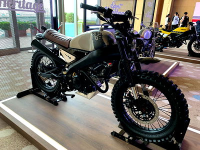 Retail spaces for rent BTS & MRT trains : Retails space for Rent at iPLACE Business Park, Laem Chabang Located in a prime area near major industrial zones, Laem Chabang Deep Sea Port