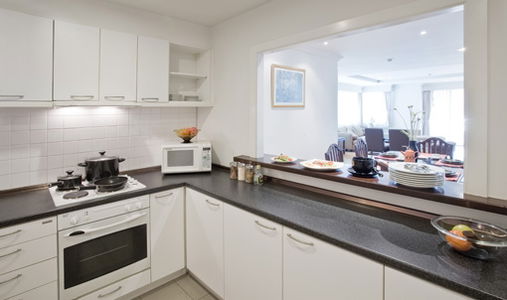 ริเวอไรน์ เพลส