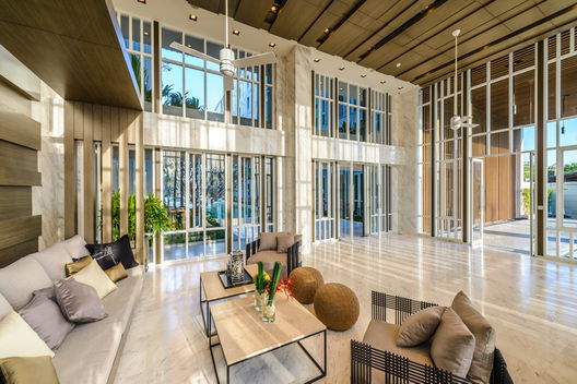 รูป The Base Downtown-Phuket - รูปที่ 3/6