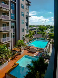 วี คอนโด บายพาส