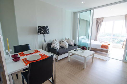 รูป Urbanie Condominium Rayong - รูปที่ 2/8