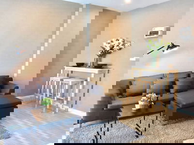 เดอะ ลีฟวิ่ง พลัส 