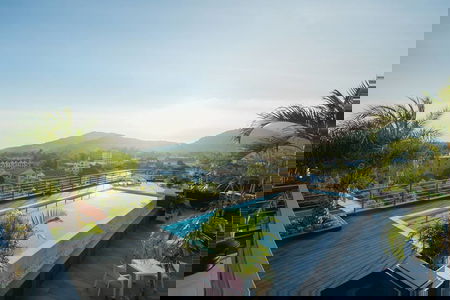 เดอะ ทาวน์เวอร์ คอนโดมิเนียม 