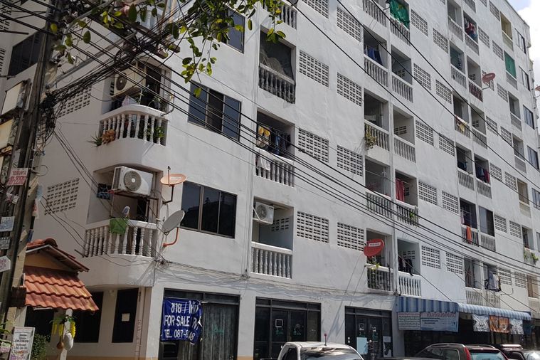 Roong Condominium