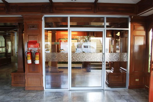 Project 103 Condominium 5 Picture - 4/6