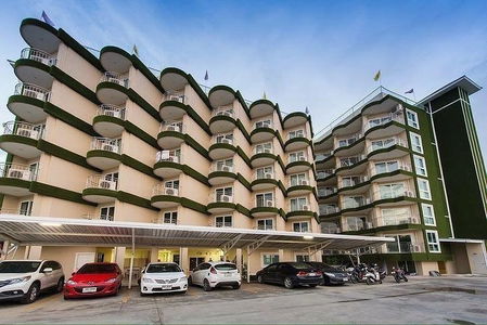 ชญยล บูเลอวาร์ด