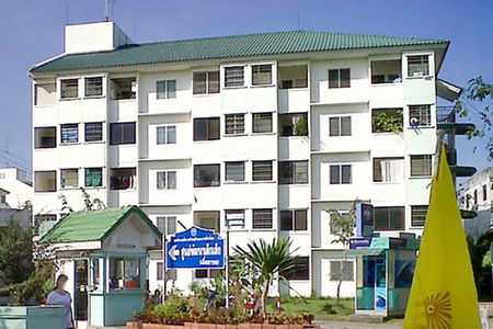 บ้านเอื้ออาทรรัตนาธิเบศร์ (ท่าอิฐ)