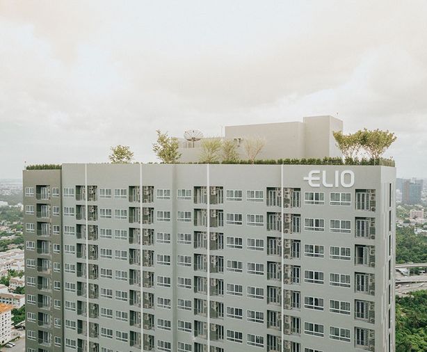 เอลลิโอ สาทร - วุฒากาศ