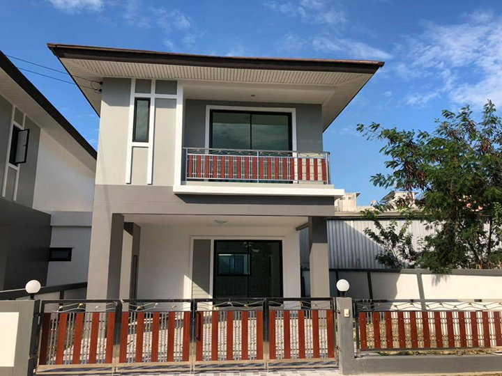 รูปภาพบ้านแฝด 2 ชั้น