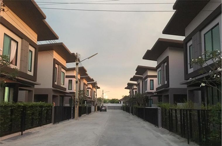 ไฮท์ ลีฟวิ่ง โครงการ 6