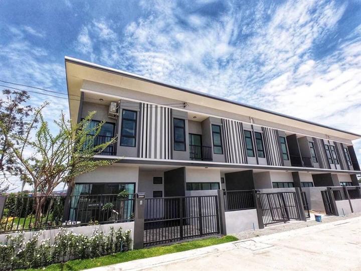 ทาวน์โฮม 2 ชั้น