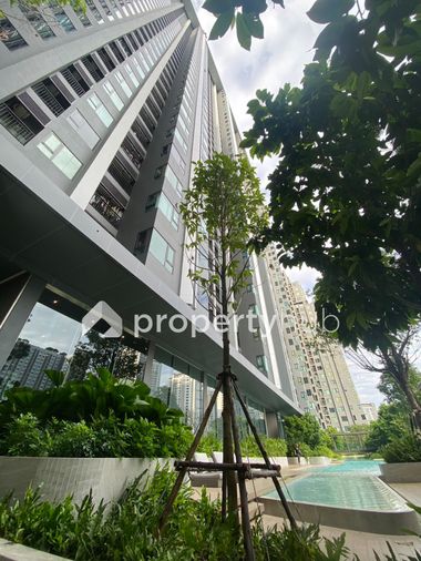 ไลฟ์ สาทร เซียร์รา