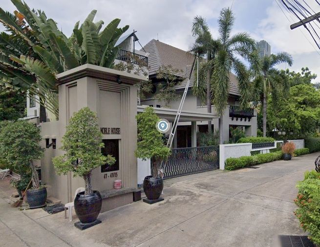 Noble House Thonglor