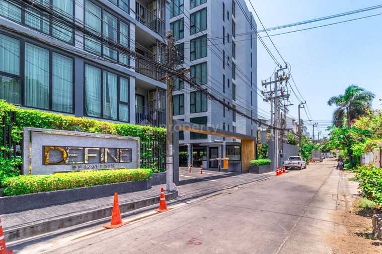 ดีฟายน์ บาย เมแฟร์ สุขุมวิท 50