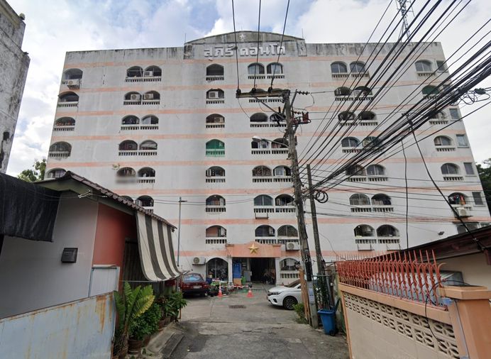 Supee Condo