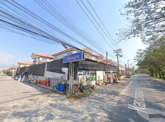 บ้านชื่นสุข