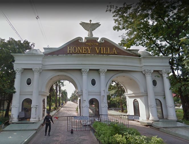 Honey Villa