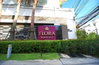 logo project Flora Mari gold