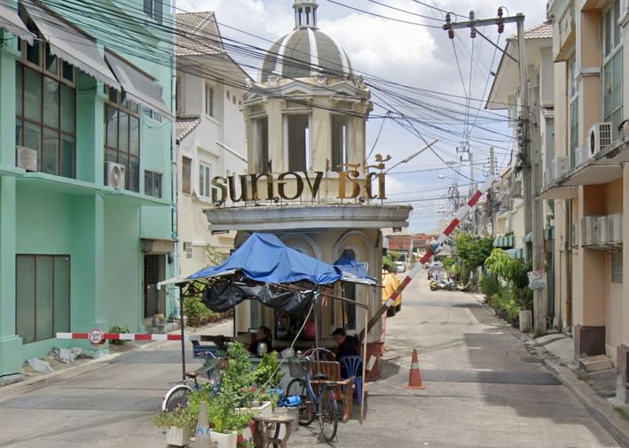 Thanathong City