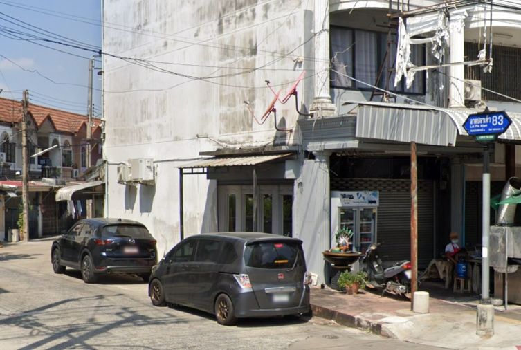 Sittarom Lat Pla Khao 