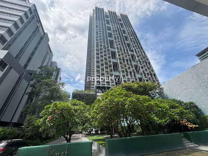 The Met Sathorn