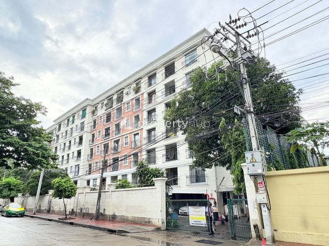 Dusit Avenue