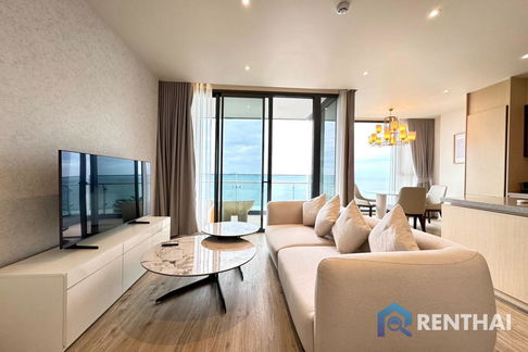Arom wongamat 2 bedroom 2 bathroom 81 sqm sea view Pattaya bay