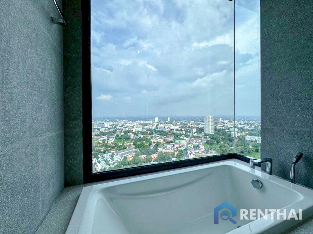 picture Arom Wongamat  2 Bedrooms, Foreign Name Ownership at the Best Price Now 22,900,000 - 6/22