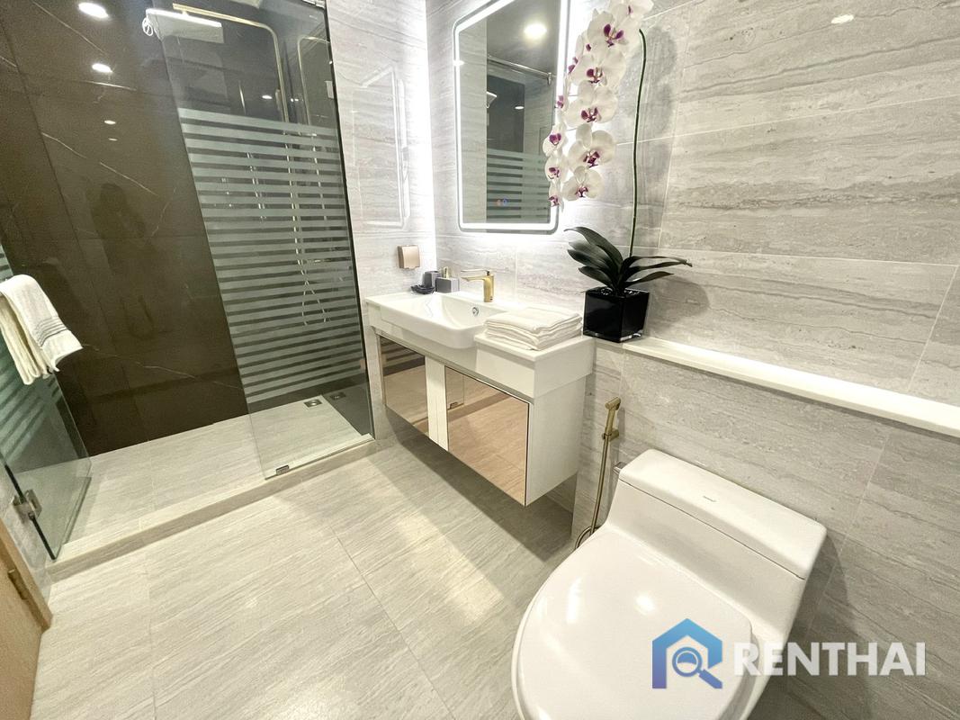 picture For Sale Dusit Grand Park 2 2 bedroom 2 bathroom Pool view - 13/25