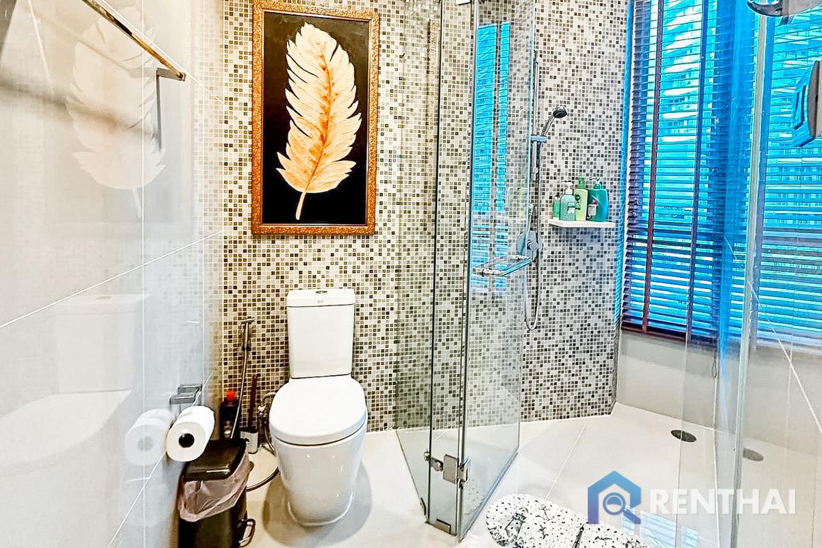 รูป ขายคอนโดหรู วิวทะเล ห้องใหญ่ ทำเลดี อยู่ติดถนนหน้าหาดจอมเทียน ห้องสวย ตกแต่งครบ พร้อมเข้าอยู่ เลี้ยงสัตว์เลี้ยงได้ - รูปที่ 13/23