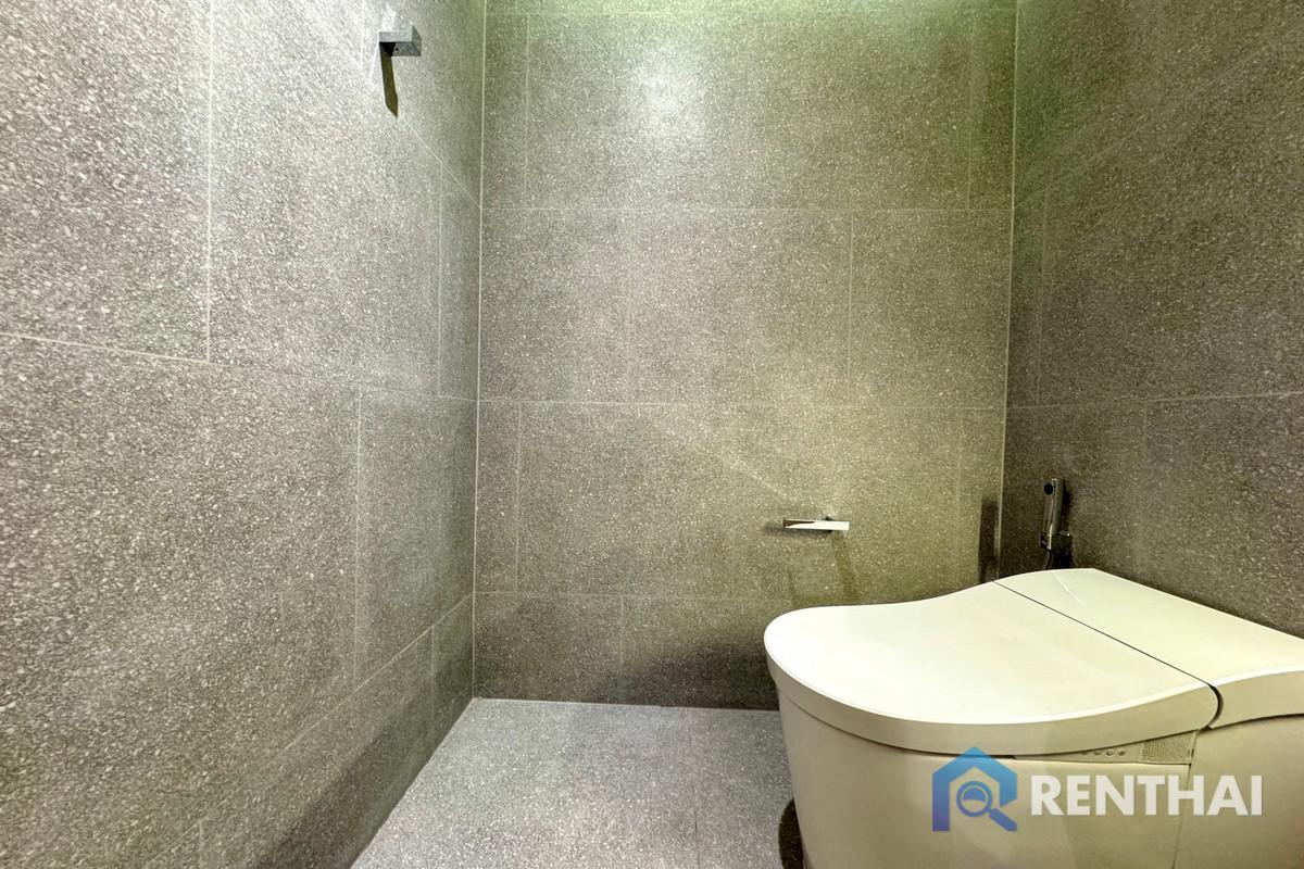 picture For rent Arom wongamat 1 bedroom 45 sqm direct sea  view - 19/25