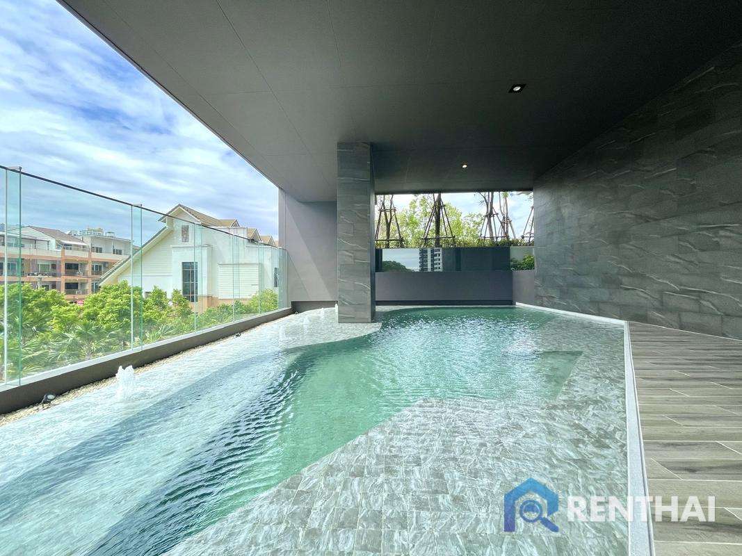 รูป หรูหรา 1 ห้องนอน พร้อมเฟอร์นิเจอร์ครบครันในคอนโด Panora ในพัทยา พร้อม ยิมและที่จอดรถ- 4.5 ล้านบาท - รูปที่ 13/24