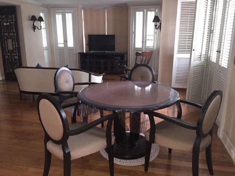 Spacious 2-Bedroom Condo for Sale in Asoke Sukhumvit 21 | CondoDee