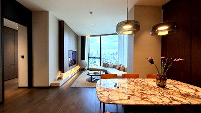 Condos for sale : AESTIQ Thonglor 3 Bedroom Combined Condo for Sale