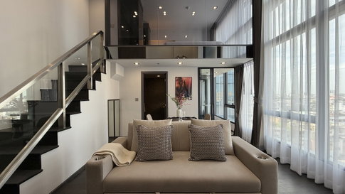 CONNER Ratchathewi Furnished Loft Duplex for Sale